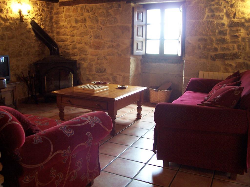 Casa Rural La Toba I Y II Bezana Chambre photo