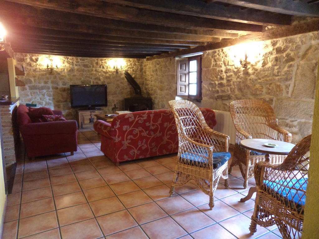 Casa Rural La Toba I Y II Bezana Chambre photo