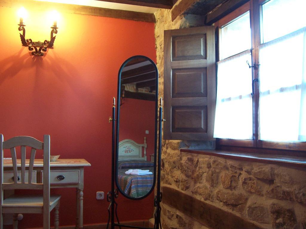 Casa Rural La Toba I Y II Bezana Chambre photo